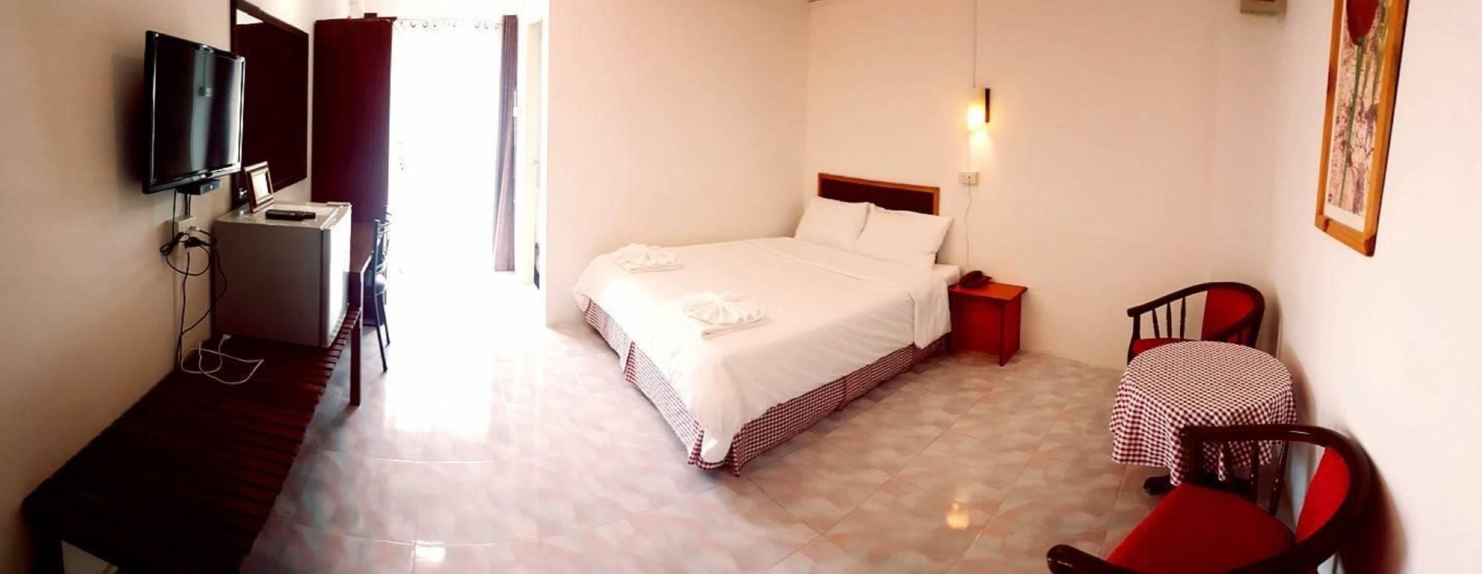 Hotel De Ratt Phuket Kültér fotó