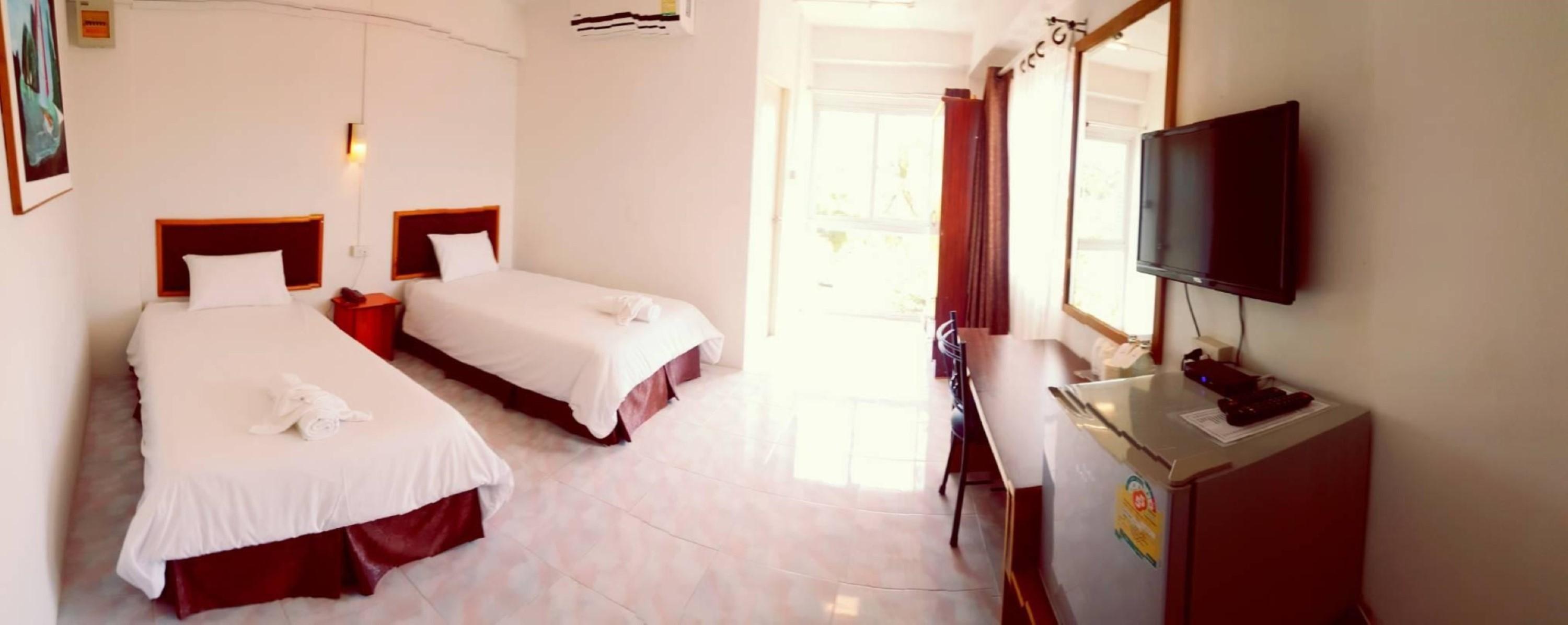 Hotel De Ratt Phuket Kültér fotó