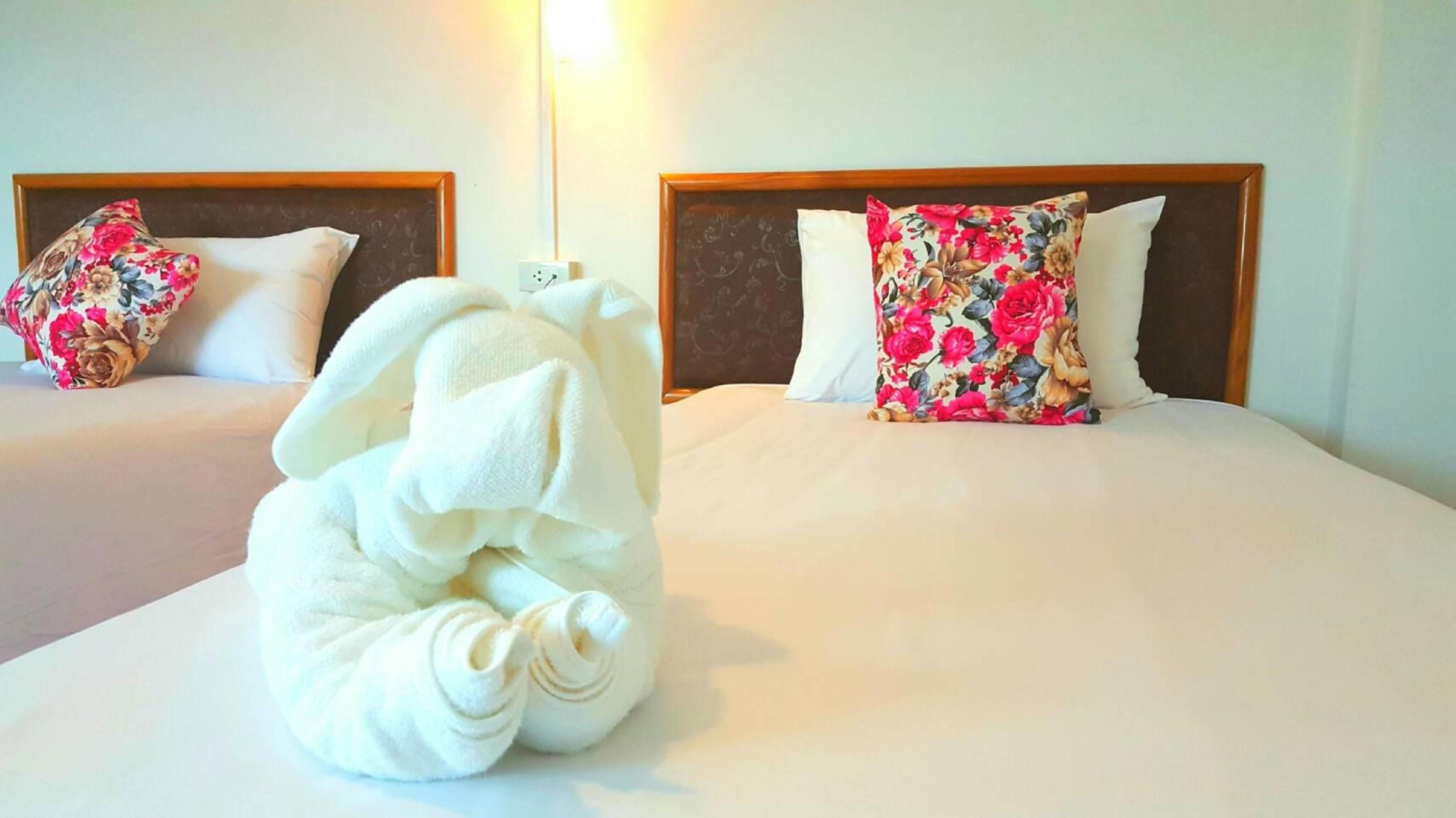 Hotel De Ratt Phuket Kültér fotó
