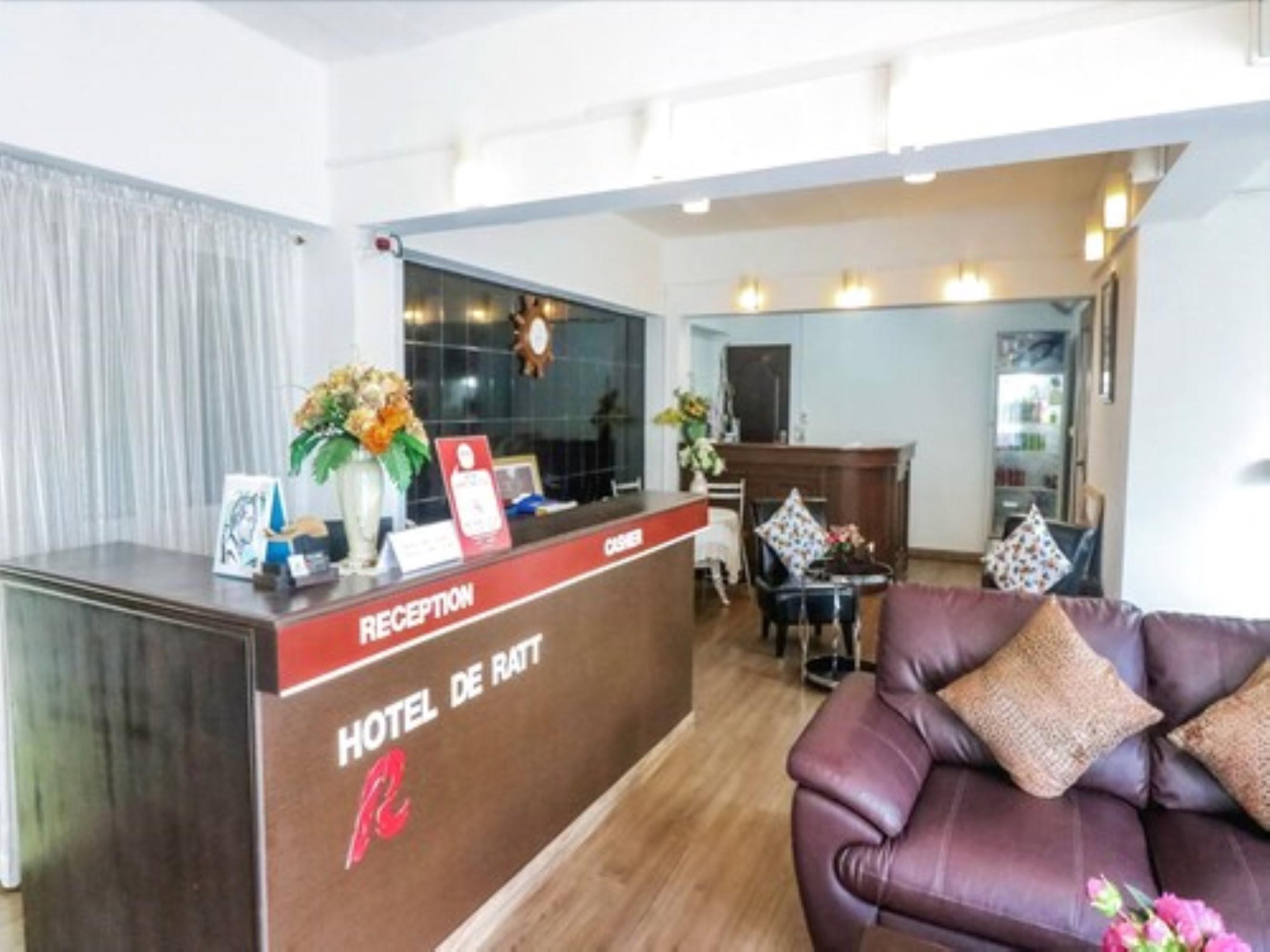 Hotel De Ratt Phuket Kültér fotó