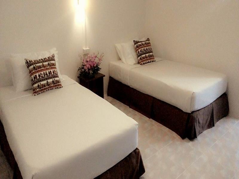 Hotel De Ratt Phuket Kültér fotó
